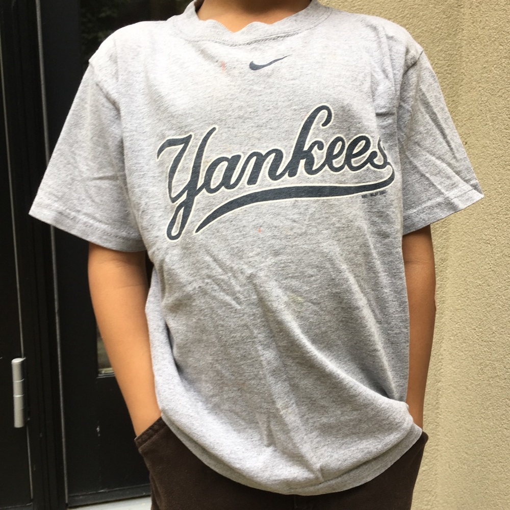 Gray Yankees T-Shirt